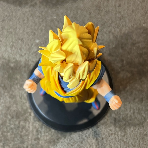 Banpresto 2005 Dragon Ball Z Super Saiyan Goku Large Figure Anime Japan Shonen - Picture 5 of 16